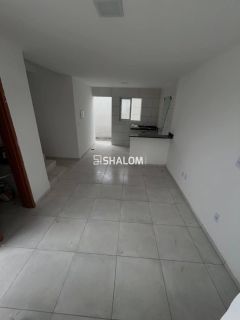 Casa Duplex para Vender com 2 quartos sendo 1 suíte reversível no Portal Campina em Campina Grande - PB