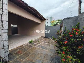 Casa para Alugar com 5 quartos sendo 4 suítes na Liberdade em Campina Grande - PB