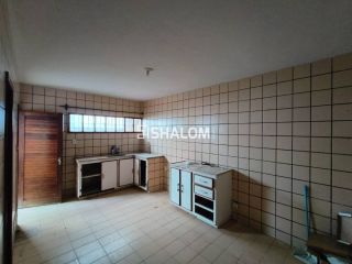 Casa para Alugar com 5 quartos sendo 4 suítes na Liberdade em Campina Grande - PB