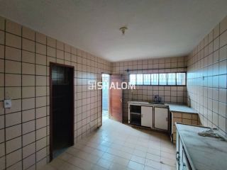 Casa para Alugar com 5 quartos sendo 4 suítes na Liberdade em Campina Grande - PB