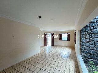 Casa para Alugar com 5 quartos sendo 4 suítes na Liberdade em Campina Grande - PB