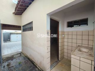 Casa para Alugar com 5 quartos sendo 4 suítes na Liberdade em Campina Grande - PB