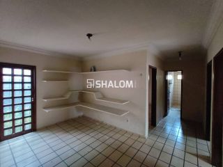 Casa para Alugar com 5 quartos sendo 4 suítes na Liberdade em Campina Grande - PB