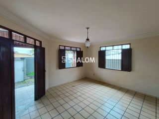 Casa para Alugar com 5 quartos sendo 4 suítes na Liberdade em Campina Grande - PB