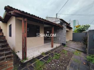 Casa para Alugar com 5 quartos sendo 4 suítes na Liberdade em Campina Grande - PB