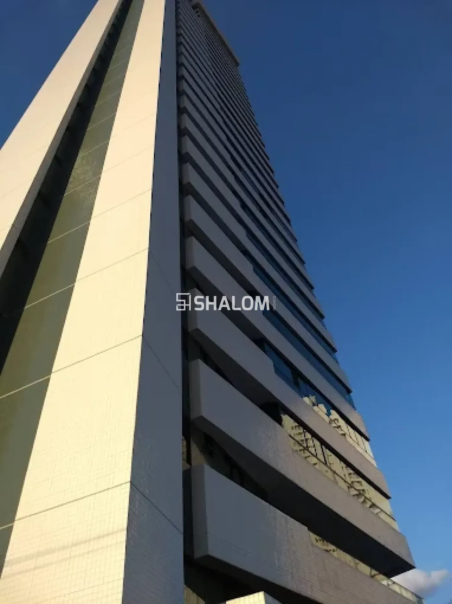 Apartamento para Vender com 3 quartos sendo 2 suíte no Residencial Infinity no Mirante em Campina Grande - PB