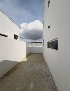 Casa Duplex para Vender com 2 quartos no Presidente Médici em Campina Grande - PB