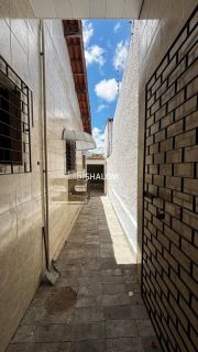 Casa para Vender com 2 suítes no Catolé em Campina Grande - PB