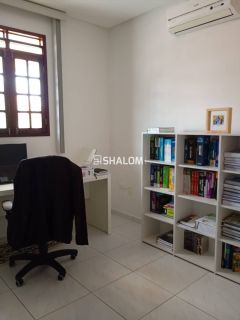 Casa Duplex para Vender com 4 quartos sendo 1 suíte no Jardim Tavares em Campina Grande - PB