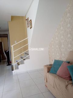 Casa Duplex para Vender com 4 quartos sendo 1 suíte no Jardim Tavares em Campina Grande - PB