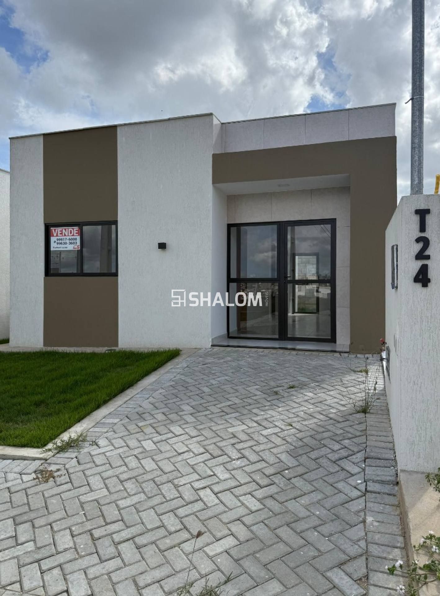 Casa para Vender com 3 quartos sendo 1 suíte no Condomínio Jardins da Serra no Serrotão em Campina Grande - PB