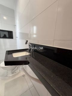 Casa para Vender com 3 quartos sendo 1 suíte no Condomínio Jardins da Serra no Serrotão em Campina Grande - PB