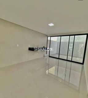 Casa para Vender com 3 quartos sendo 1 suíte no Monteville Residence Privê nas Malvinas em Campina Grande - PB