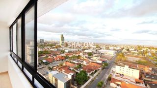 Apartamento para Alugar com 3 quartos sendo 1 suíte no Coliseum Center no Catolé em Campina Grande - PB