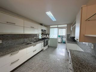 Apartamento para Vender com 3 suítes sendo 1 suíte master no Condomínio Residencial Monet no Mirante em Campina Grande - PB