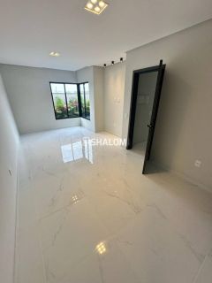 Casa para Vender com 3 suítes no Condomínio Campos do Conde em Campina Grande - PB