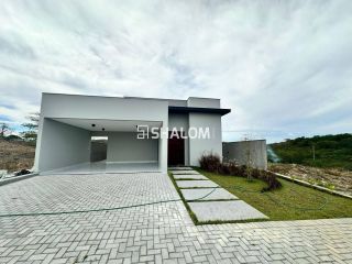 Casa para Vender com 3 suítes no Condomínio Campos do Conde em Campina Grande - PB