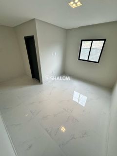 Casa para Vender com 3 suítes no Condomínio Campos do Conde em Campina Grande - PB