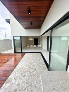 Casa para Vender com 3 suítes no Condomínio Campos do Conde em Campina Grande - PB