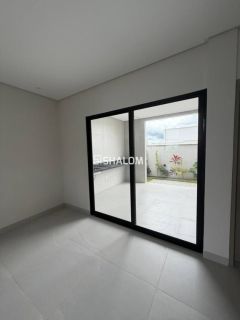 Casa para Vender com 4 quartos sendo 3 suítes no Ecoville Residence Privê no Serrotão em Campina Grande - PB