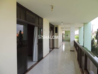 Casa para Alugar com 8 quartos sendo 6 suítes no Jardim Tavares em Campina Grande - PB