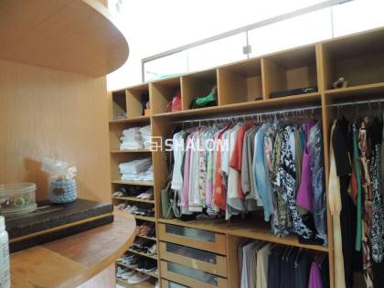 Casa para Alugar com 8 quartos sendo 6 suítes no Jardim Tavares em Campina Grande - PB