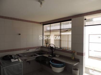 Casa para Alugar com 8 quartos sendo 6 suítes no Jardim Tavares em Campina Grande - PB
