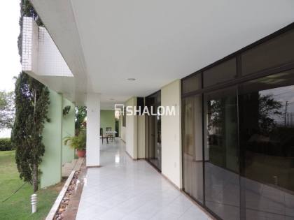 Casa para Alugar com 8 quartos sendo 6 suítes no Jardim Tavares em Campina Grande - PB