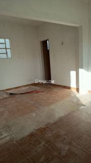 Casa para Vender com 3 quartos no Catolé em Campina Grande - PB