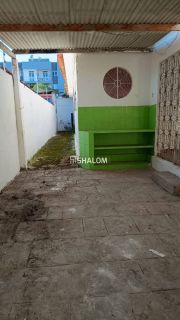 Casa para Vender com 3 quartos no Catolé em Campina Grande - PB
