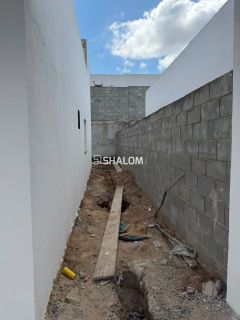 Casa para Vender com 3 quartos sendo 1 suíte no Portal dos Bosques em Campina Grande - PB