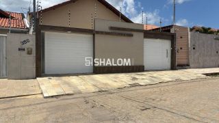 Casa para Vender com 3 quartos sendo 1 suíte no Catolé em Campina Grande - PB
