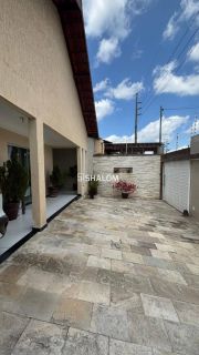 Casa para Vender com 3 quartos sendo 1 suíte no Catolé em Campina Grande - PB