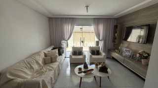 Casa para Vender com 3 quartos sendo 1 suíte no Catolé em Campina Grande - PB