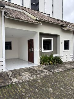Casa para Alugar com 3 quartos sendo 1 suíte no bairro das Nações em Campina Grande - PB