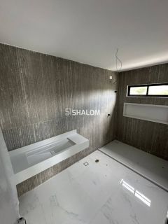 Casa para Vender com 3 suítes no Condomínio Campos do Conde em Campina Grande - PB