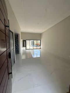 Casa para Vender com 3 suítes no Condomínio Campos do Conde em Campina Grande - PB