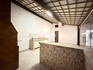Casa Duplex para Alugar com 2 suítes, Área Gourmet e Piscina no Centenário em Campina Grande - PB