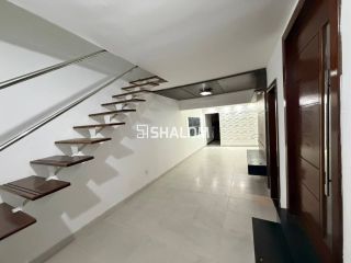 Casa Duplex para Alugar com 2 suítes, Área Gourmet e Piscina no Centenário em Campina Grande - PB