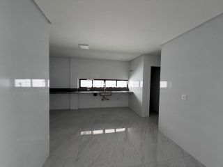 Casa para Vender no Condomínio Alphaville no Mirante em Campina Grande - PB