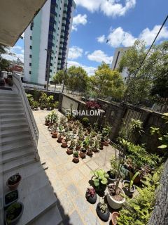 Casa para Vender com 4 suítes no Centro em Campina Grande - PB