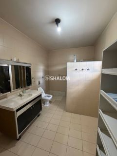 Casa para Vender com 4 suítes no Centro em Campina Grande - PB