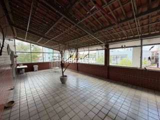 Casa para Vender com 4 suítes no Centro em Campina Grande - PB