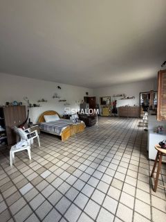 Casa para Vender com 4 suítes no Centro em Campina Grande - PB