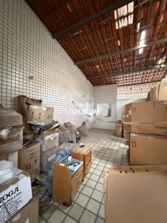 Casa para Vender com 4 suítes no Centro em Campina Grande - PB