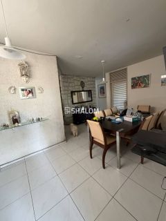 Casa para Vender com 4 suítes no Centro em Campina Grande - PB