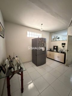 Casa para Vender com 4 suítes no Centro em Campina Grande - PB