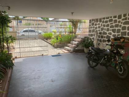 Casa para Vender com 5 quartos sendo 1 suíte na Prata em Campina Grande - PB