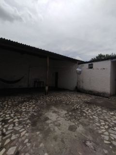 Casa para Vender Ideal para Comércio ou Oficina no Distrito dos Mecânicos em Campina Grande - PB