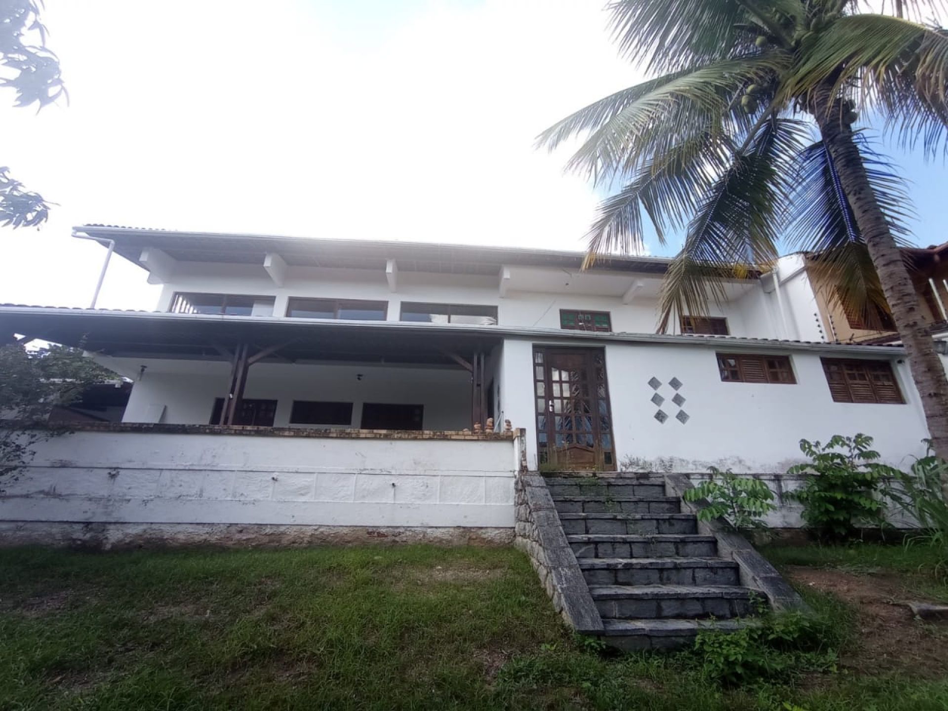 Vende-se casa no bairro das Nações por R$900.000